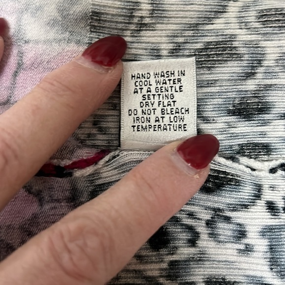 Cache sweater - Picture 8 of 8